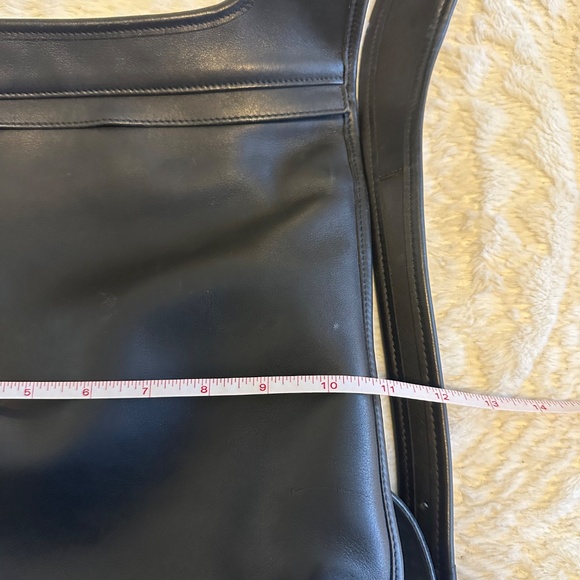 Unisex Genuine COACH Black Leather Hippie Slim Backpack 9405 - 1990s Vintage - Picture 4 of 8